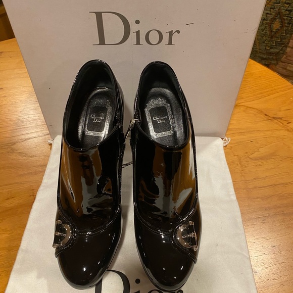 Dior Patent Leather Bootie - Picture 2 of 10